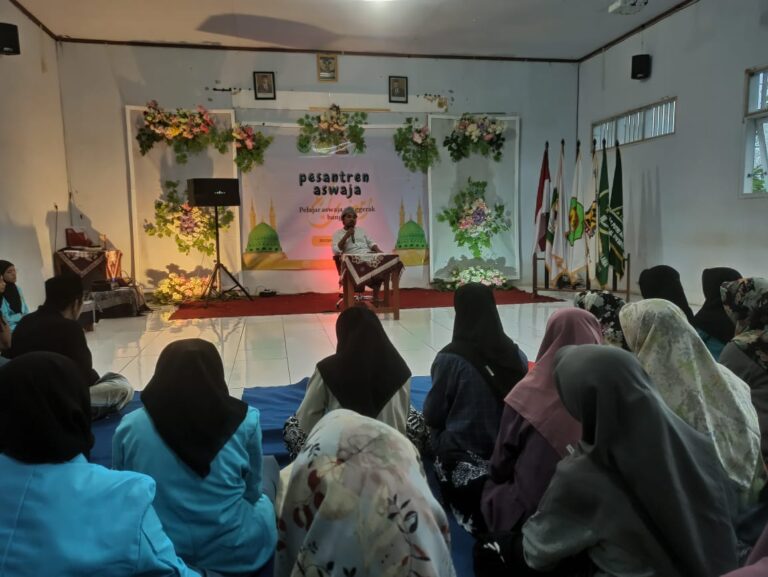 Pesantren Aswaja, SMK Al Sya’iriyah Limpung Perkuat Ilmu dan Akhlak