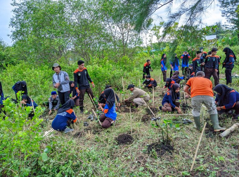 Cetak Kader Peduli Kemanusian dan Alam, CBP IPNU dan KPP IPPNU Batang Adakan Diklatsar