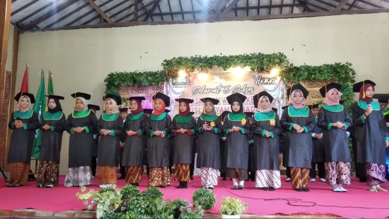 MI Islamiyah Babadan Gelar Wisuda & Pelepasan