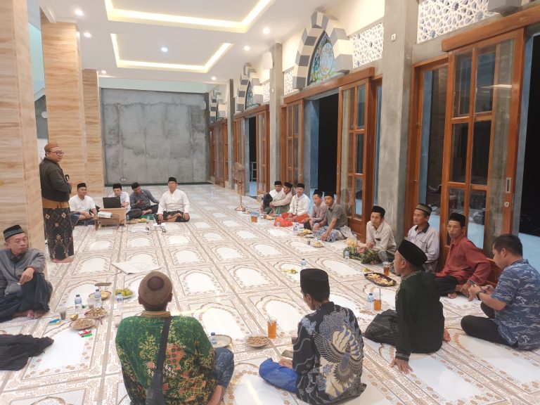 Menjadi Benteng Akidah dan Peradaban: Forum Penguatan Takmir Masjid Darul Falah Sidosari Ketanggan